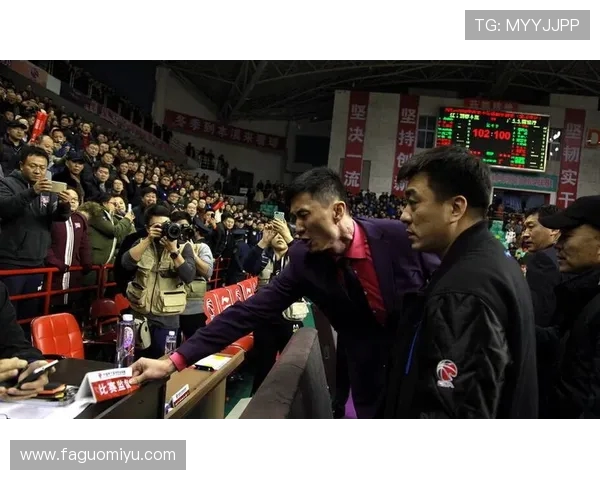 杜锋执教生涯再出发 聚焦中国篮球崛起之路与青年球员发展