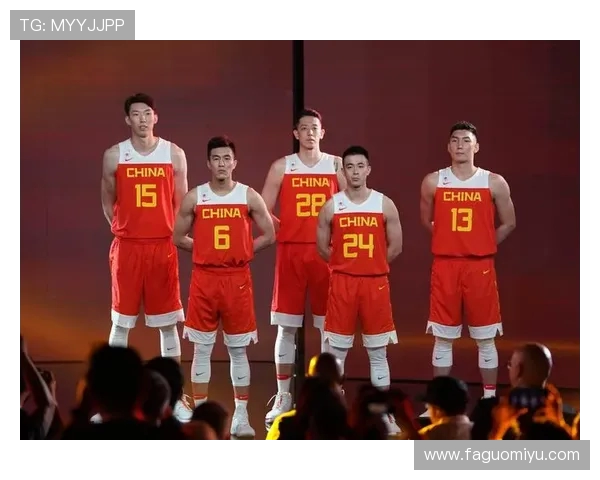 深圳篮球队在世界杯中的团队协作表现分析与点评 深圳篮球队在世界杯中的团队协作表现分析与点评