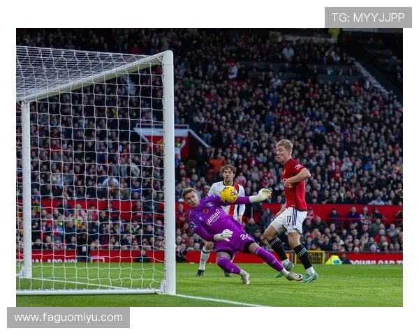 卢顿与曼联激战正酣比分揭晓精彩瞬间回顾 卢顿与曼联激战正酣比分揭晓精彩瞬间回顾